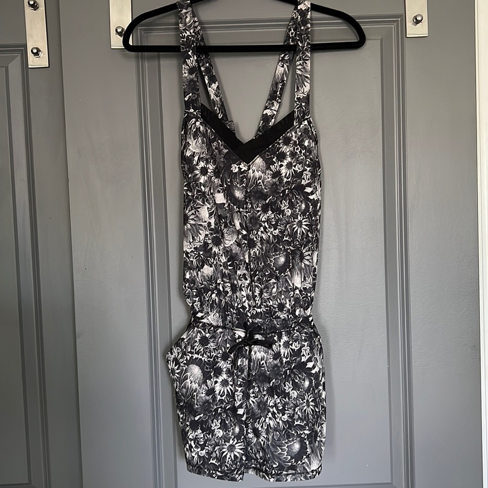 Lululemon romper